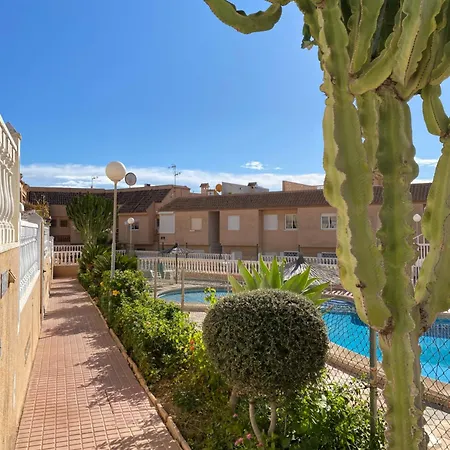 Sunny (adults Only) Apartment Torrevieja